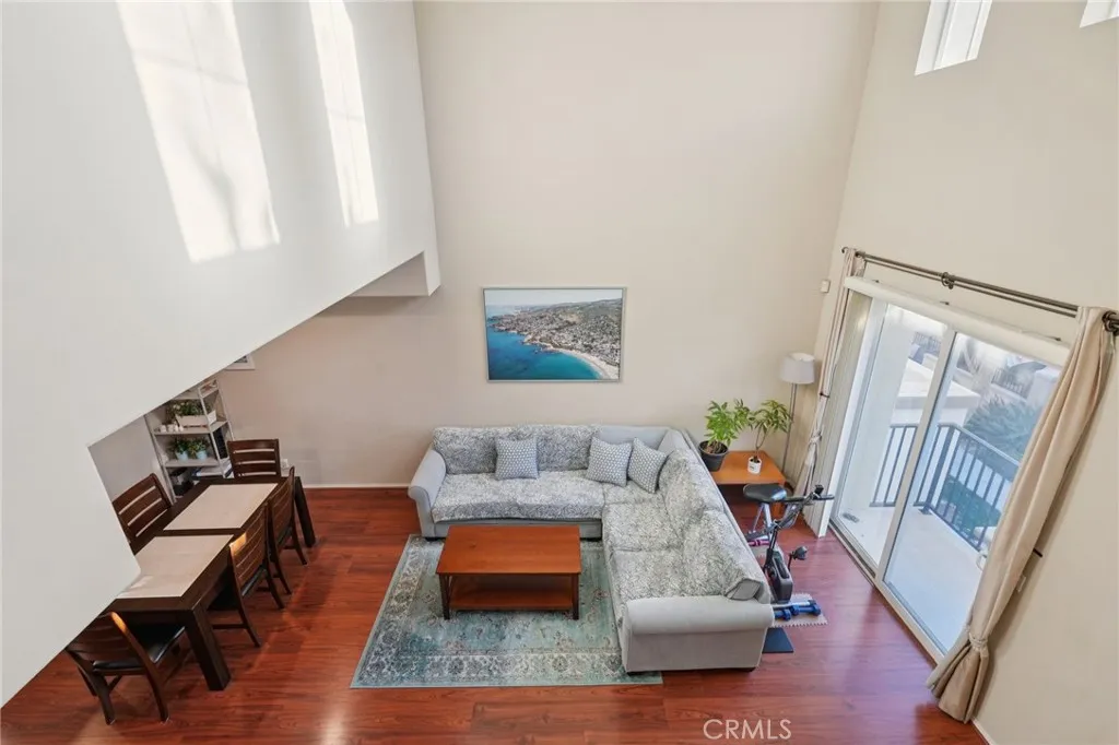 17871 Shady View home-pic-7